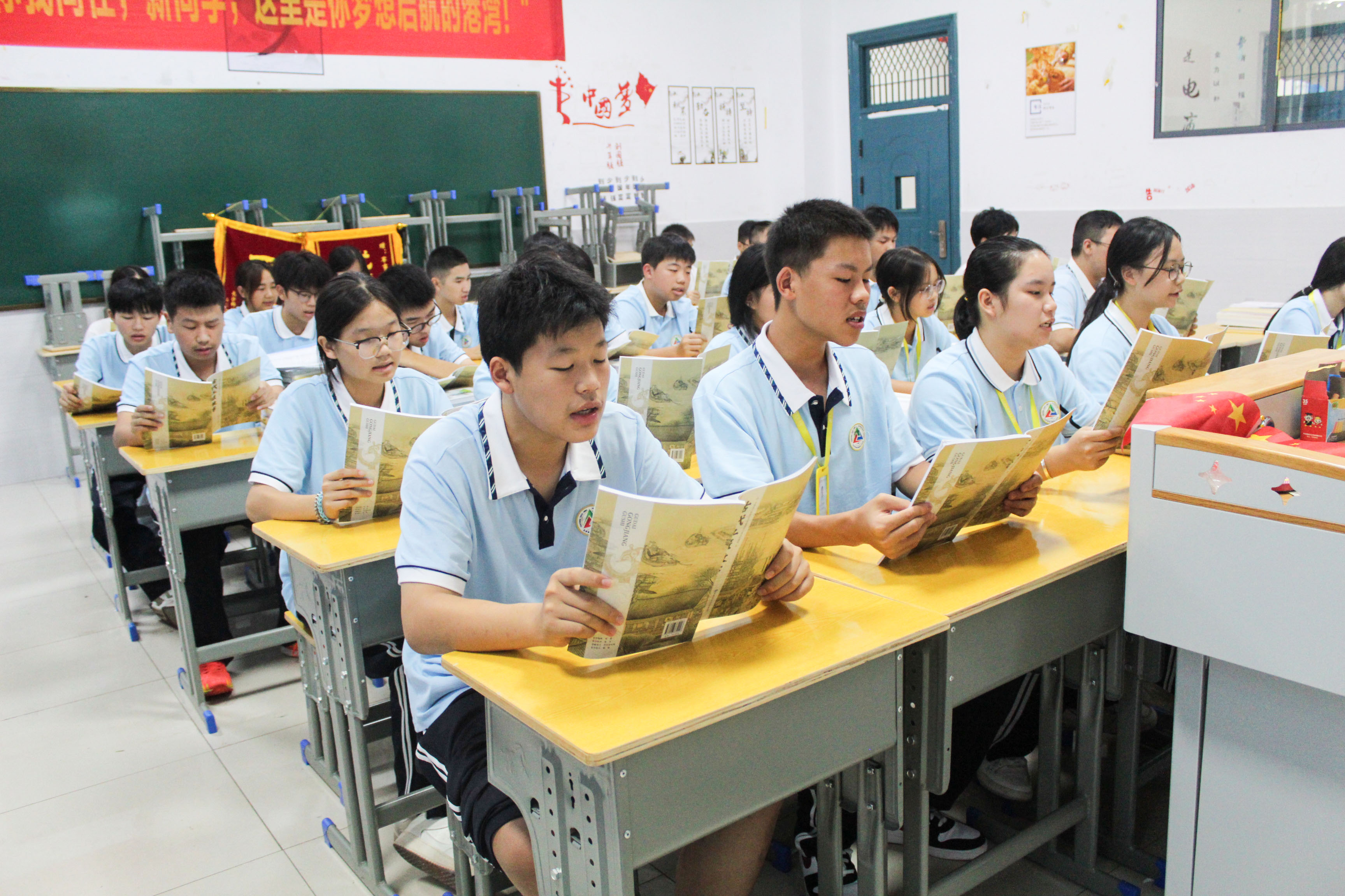 以技为翼 逐光而行 | 致长沙科技传媒技工学校的优秀学子们-长沙科技传媒技工学校 图1